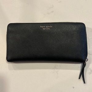 Kate Spade black wallet (gold details)